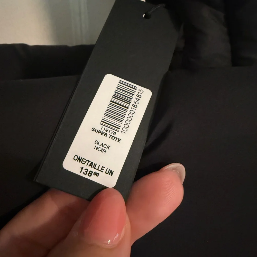 Aritzia Super Puff Large Tote Bag - Picture 4 of 5